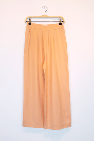 Pantalons Eve Gravel - Boutique Popeline - Seconde main, Designers, Marques, Petits Prix - Consignation de vêtements et accessoires pour femmes - Friperie - Montréal, Plateau Mont-Royal