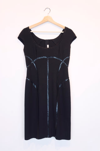 Prada - Friperie Depot Vente Montreal - Boutique Popeline – Vêtements seconde main & Consignation – Consignment Thrift Store Curated Second Hand