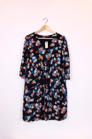 Robe Comptoir des Cotonniers - Boutique Popeline -  Seconde main, Designers, Marques, Petits Prix - Consignation de vêtements et accessoires pour femmes - Friperie  - Montréal, Plateau Mont-Royal